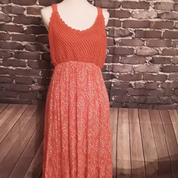 Gorgeous Crocheted Summer Dress - Picture 1 of 8